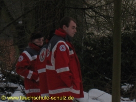 Unterstützung der Feuerwehr Wrestedt durch dieTauchschule Schulz. Vielen dank an Holger (dem Opfer) !